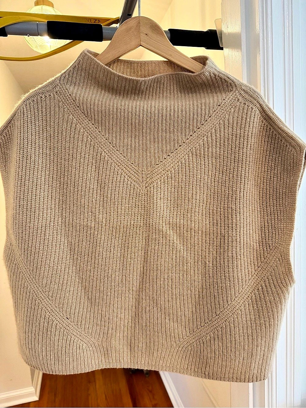 Anthropologie The Cashel Sweater Collection Knit Sweater Vest Beige Size Small